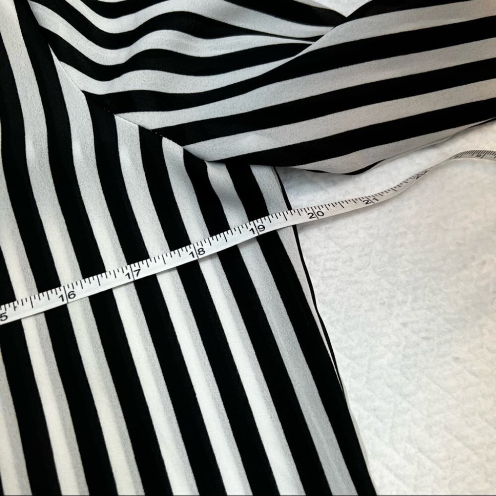 TRICOT Black/White Striped V-Neck Long Sleeve Blouse Top Size M - Picture 8 of 9